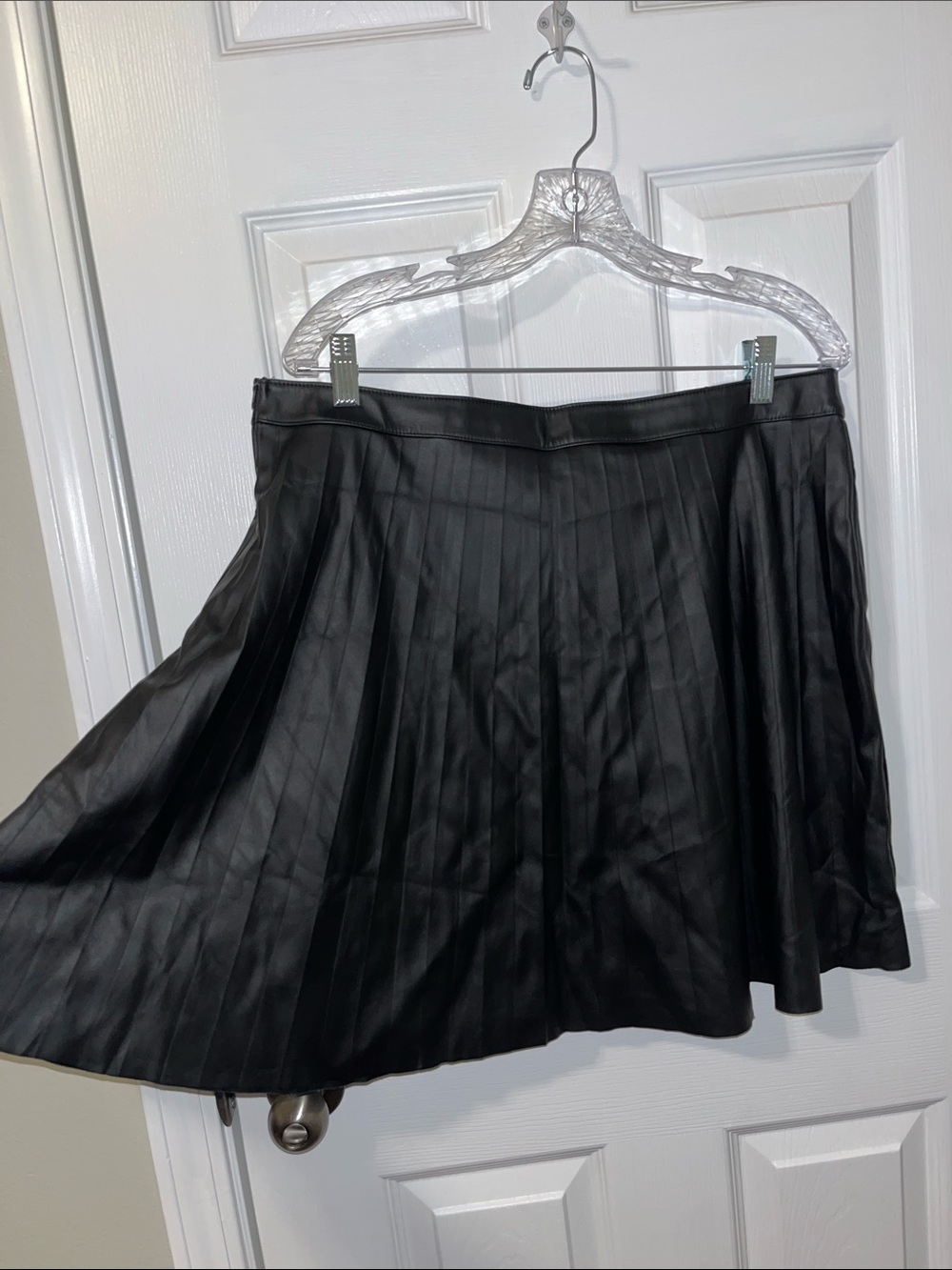 Black Pleather Pleated Women's Skirt - 18